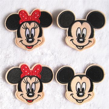 2016 Red Butterfly Minnie Mickey Iron On Embroidered Patches For Clothes Cartoon Badge Garment Appliques DIY Accessory 4Pcs/Lot