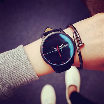 Fashion Unique Lovers Casual Watches Blue Glass Electrocardiogram Pattern Dial Simple Quartz Clock for Boys Girls Best Gift