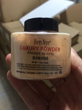 Authorised Ben Nye banana powder natural face loose waterproof brighten long-lasting luxury powder 1.5oz./ 42gm(1 pcs)1pcs