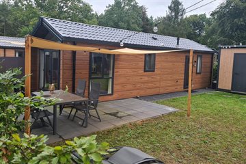 Modern chalet op vakantiepark de Veldkamp voor maximaal 4 personen