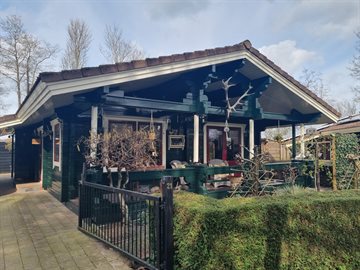 Finse bungalow in Hulshorst met houtkachel en jachthuisje