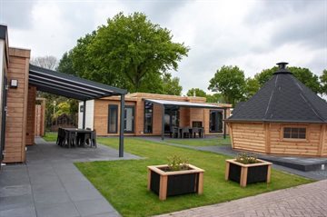 Luxe 18-persoons arrangement Villawijk op park in Voorthuizen